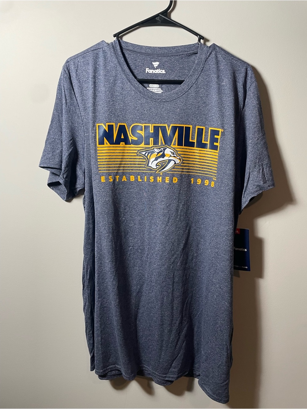 NWT Fanatics Men’s XL Nashville Predators Graphic Tee